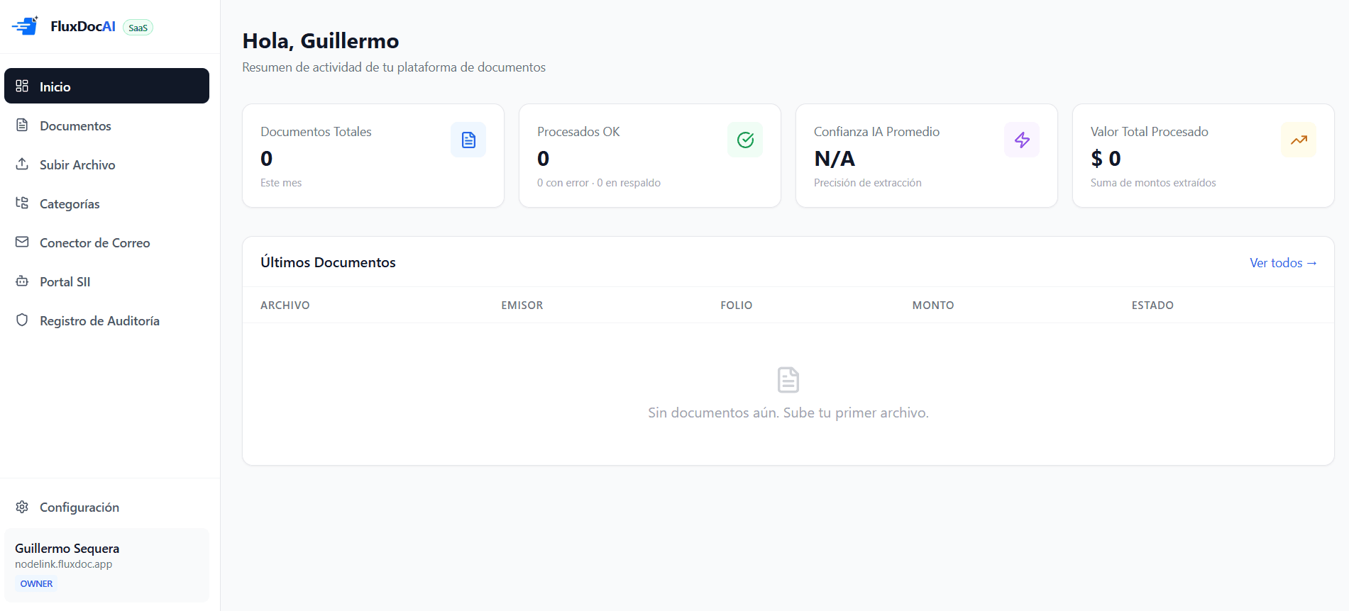 FluxDocAI dashboard — organización automática de documentos tributarios
